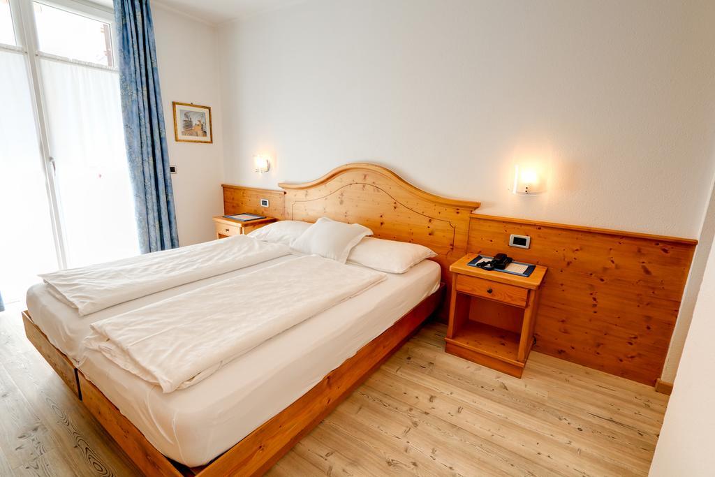 Hotel Garni Sottobosco Димаро Экстерьер фото